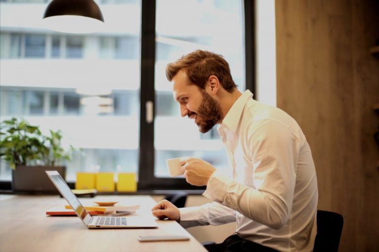 A payroll solution for all types and sizes of businesses.